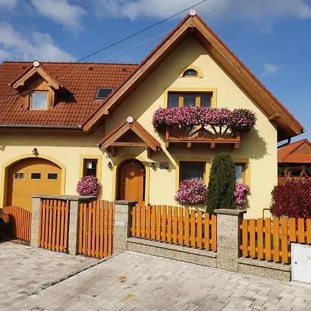 Zlty Dom Vrbov